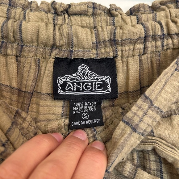 Angie Tan Cargo plaid Shorts Relaxed Fit Lightweight with draw string - Picture 3 of 4